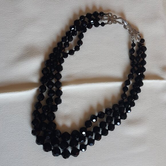 1950s Boucher 3 Strand Jet Black Round Faceted Crystal Vintage Necklace - Picture 7 of 9